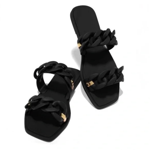 !! NEW !! Jelly Slide Sandals with Chain Detail in Matte Black - Picture 2 of 11